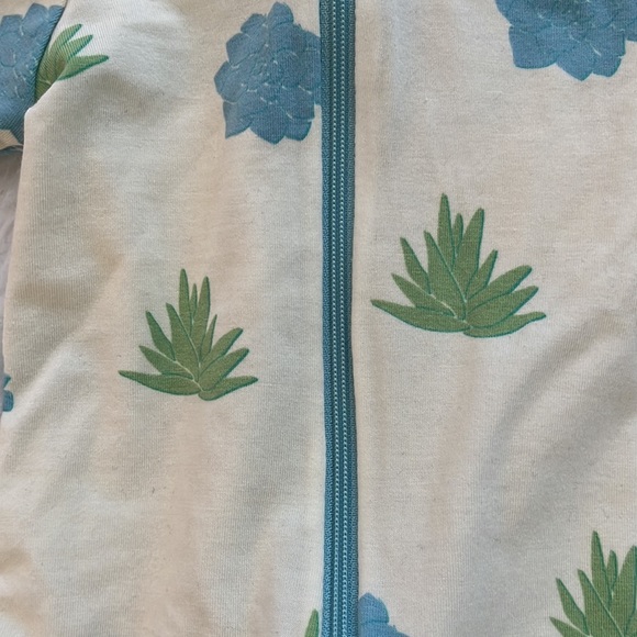 Lark Adventurewear Footed Pajama - Picture 2 of 4